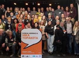 Bigarren hika topaketako talde argazkia